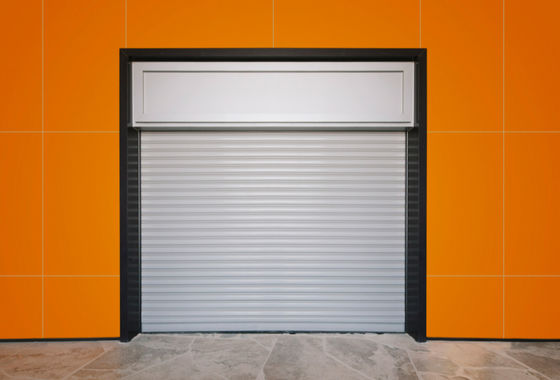 900/800Nポリ塩化ビニールの透明な窓が付いている急速なローラーのドアの鉄骨構造