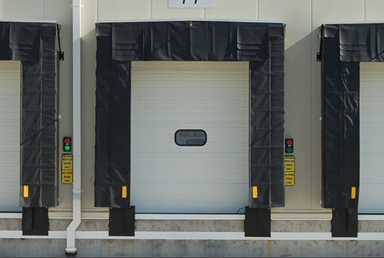 機械低温貯蔵の船積みドックはポリ塩化ビニールのカーテンの調節可能な引き込み式を保護します