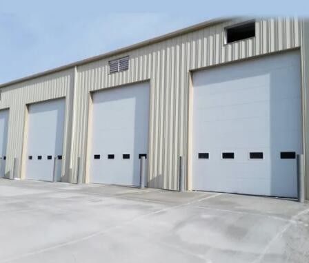 電流を通された鋼鉄部門別のガレージのドア、商業部門別のドア420mm-530mmの幅
