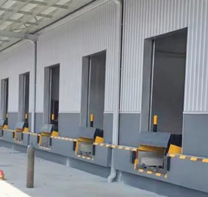 トラック卸荷 貨物 フォークリフト 使用 固定 水力 電動 荷乗 ドック レベル 脚ペダル 制御 利点
