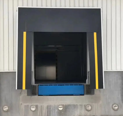 現代のガルバナイズドールラインナー 荷乗ドックシェルター 防災のための安装
