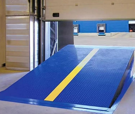 ワークショップ 自動ドックプレート ドックドアレベル 25000-40000LBS 安全デザイン 水力発電源 オーダーメイド