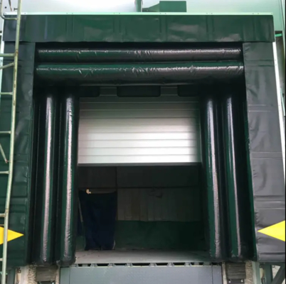 卸売 PVC スポンジドックシール 柔軟 オーダーカスタマイズ 産業用調節可能 充気式 絶縁式 空気密閉 ドックシェルター